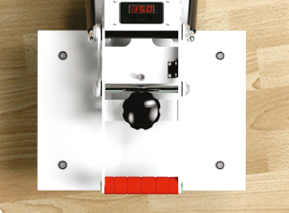 Le piastre da 12" 22,8 cm 22,8 cm x 30,4 cm sono perfette per i disegni frontali